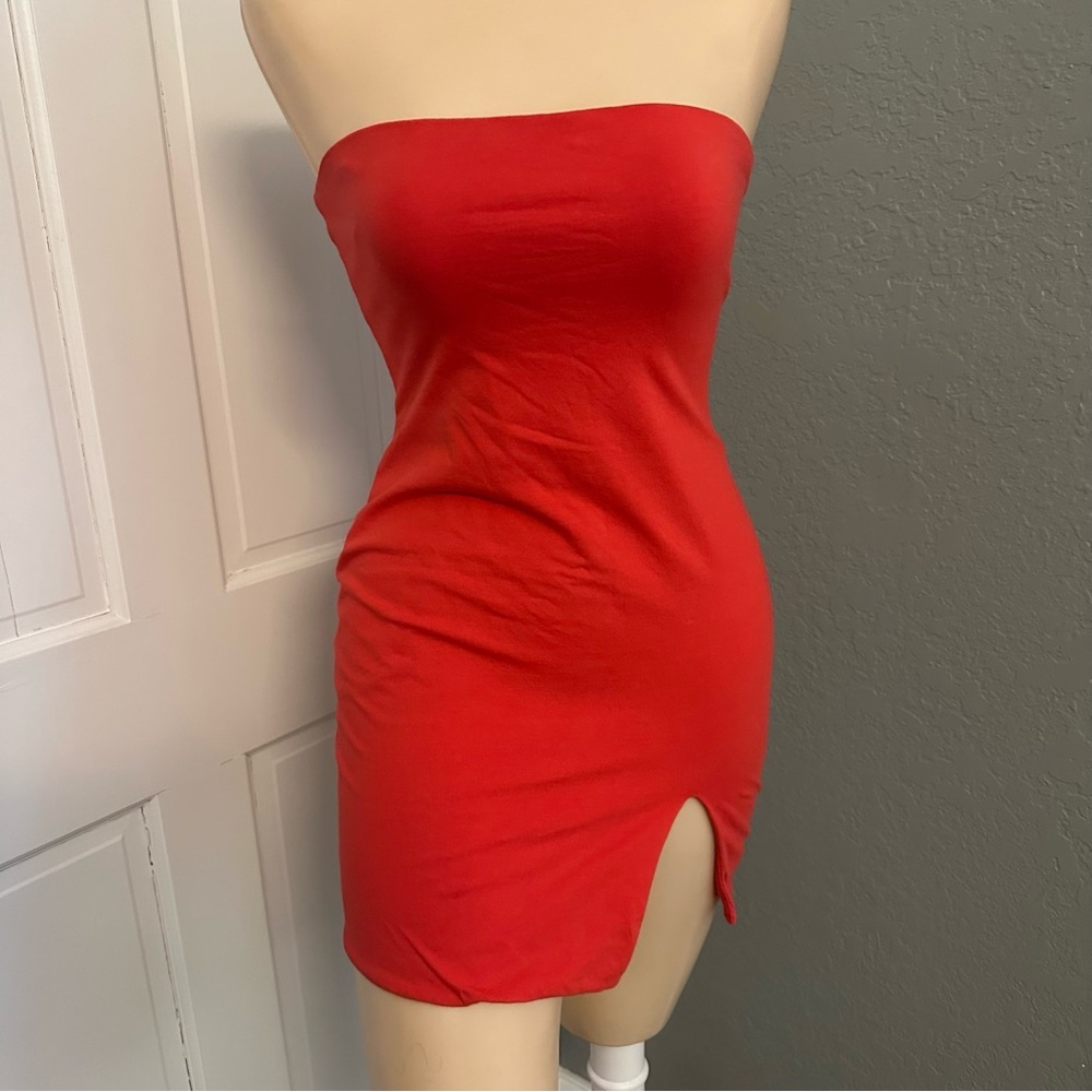 BY THE WAY REVOLVE STRAPLESS MINI DRESS - Picture 4 of 9
